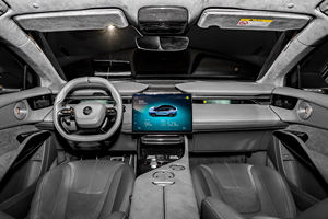 SUV Eléctrico 4x4 Usado 2024/2025, Automático, con Excelente Rendimiento, Interior Moderno y Espacioso, Bien Mantenido, Suministrado desde Japón, Color Negro - Product Image 5