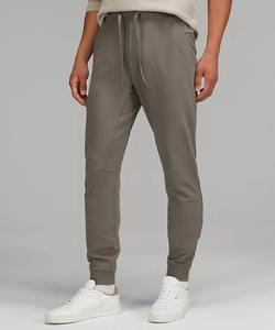 Pantalones de correr al por mayor personalizados para hombre, pantalones deportivos informales con método de tejido no tejido de lavado oscuro - Product Image 6