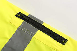 Chaqueta de bombardero de seguridad de manga larga para hombre, ropa de trabajo de construcción de invierno reflectante con capucha de alta visibilidad, resistente al agua e impermeable - Product Image 6