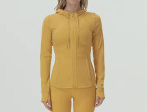 Sweat à capuche zippé en coton et polyester de haute qualité pour femmes - Product Image 3