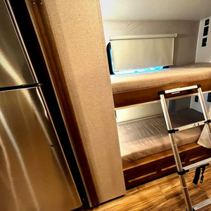 SUPPLIER OF Used 2023 T h o r Motor <b>Coach</b> Palazzo Class A diesel motor home 37.6 - Product Image 6