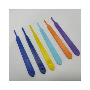Mango de bisturí de plástico desechable de un solo uso Fuente de alimentación manual Instrumentos quirúrgicos - Product Image 1