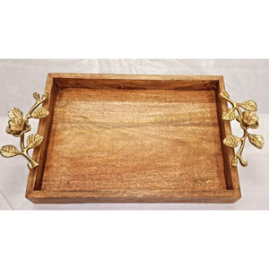 Bandeja de Servir Artesanal de Madera de Mango con Asas Florales Doradas Únicas, Bandeja Decorativa de Madera para Uso en el Hogar y Restaurantes - Product Image 4
