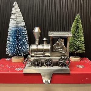 Christmas <b>stocking</b> hanger made from sturdy iron perfect for traditional holiday mantel decoration and winter ambiance - Product Image 4