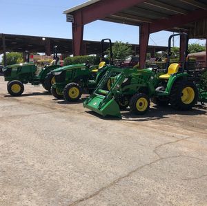 Tracteur John Deere 3032E de qualité supérieure, 4 roues motrices, diesel, 75 CV. - Product Image 5