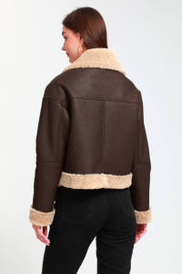 Nouveau modèle Veste en cuir décontractée pour femmes Manteau d'hiver Grand col en fourrure de renard Personnalisé Taille XS Rempli de coton Fourrure sexy Mode féminine - Product Image 6