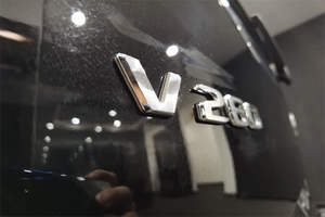 Oferta Especial: Vehículo Monovolumen de 5 Puertas y 7 Plazas, B-EN-Z V260, Nuevo, Automático, Gasolina, Asientos de Cuero, Neumáticos R18, Tracción Delantera, Euro VI - Product Image 4