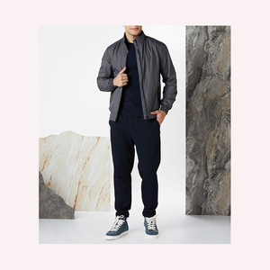 Chaqueta moderna de poliéster y algodón para hombre, ligera, transpirable, para exteriores, cálida chaqueta de poliéster y algodón al por mayor - Product Image 5
