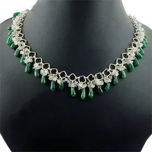 Collier vintage pour femme en argent avec pierres précieuses, perles d'émeraude, corail, coquillages et turquoise, style religieux classique - Product Image 2