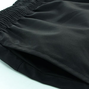 Short de basket-ball de sport grande taille en polyester de haute qualité pour hommes logo personnalisé avec motif uni écologique - Product Image 5