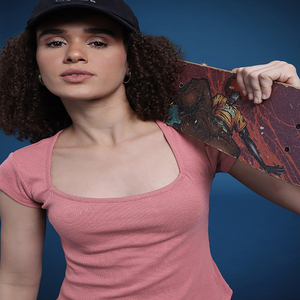 High Quality Women's <b>Top</b> with Half Sleeve Square Neck Short Length Streetwear Style Printed Fabric Lace Button Decoration - Product Image 5