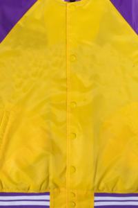 Chaqueta universitaria de satén de marca, estilo bombardero OEM personalizado para amantes de la ropa de calle, prendas de vestir exteriores para clima frío para jóvenes - Product Image 3