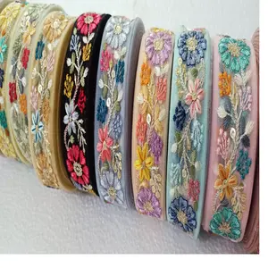 定制机器刺绣花边设计 & 1英寸宽度的婚纱十种颜色可供转售。