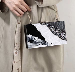 Bolso de Mano de Resina de Diseño Único, Bordado a Mano de Lujo, Ecológico, de Alta Calidad, al Mejor Precio, Diseño Decorativo - Product Image 2