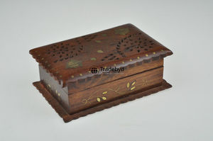 Silla hecha a mano de madera maciza tallada exquisita de Tradebyd con diseño personalizable para la decoración moderna y tradicional del hogar - Product Image 3