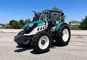 Tractor de Ruedas Usado de Calidad Garantizada P5130 Mf con Motor Kubota de 100HP, Caja de Cambios, Bomba y Motor - para Granjas de Arbos USA - Product Image 5
