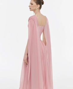 Robe de soirée élégante plissée en douceur rose féminin, fabriquée au Vietnam avec des options OEM/ODM personnalisables disponibles - Product Image 3