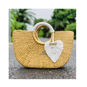 Bolsa de jacinto de agua de paja tejida a mano superior con correa de cuero de lujo, bolsa de mimbre de mercado vintage al por mayor - Product Image 1