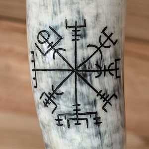 Cuernos vikingos tallados náutico estilo Vintage Mead Ale recuerdo de fiesta de Navidad - Product Image 2