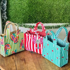 Sac fourre-tout mini réversible en coton matelassé imprimé à la main, écologique, durable, robuste, pour les courses - Product Image 1