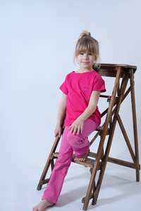 กางเกงยีนส์สีชมพูกับแสงและสีเข้มไขว้ดีไซน์เป็นเอกลักษณ์ผลิตภัณฑ์งานฝีมืออื่นๆ - Product Image 2