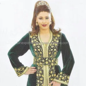 Bahrain Muslim Women Islamic Clothing Ocassional Wear Caftan With Velvet Fabric and Embroidery