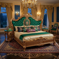 Ensemble de canapés en velours émeraude baroque sur mesure OE-FASHION, bois sculpté à la feuille d'or, ensemble de mobilier FF&E pour salon de villa