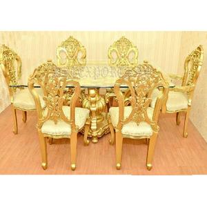 Table à manger traditionnelle sculptée à la main avec chaises ensemble de table à manger en bois polonais doré ensemble de salle à manger luxueux en bois de teck 6 places - Product Image 1