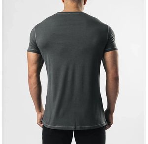 Camiseta ajustada de alta calidad para hombre, camiseta ajustada para gimnasio, hecha en Pakistán - Product Image 2