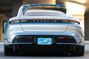 VOITURE ÉLECTRIQUE EXTRÊMEMENT PROPRE PORS-CHE TAYC-AN 4S 2020 562-HP DUAL-MOTOR AWD BATTERY PLUS PRÊTE À ÊTRE EXPÉDIÉE - Product Image 4