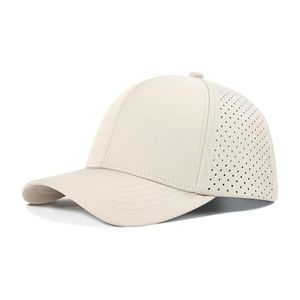 Vente en gros Casquette de baseball imperméable de haute qualité avec logo brodé personnalisé perforé au laser - Product Image 1
