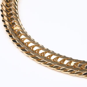 Elegante conjunto de joyas de oro simples para mujer Venta caliente Collares de cadenas finas de lujo de moda y elegante - Product Image 2