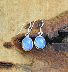 Pendientes clásicos, joyería para mujer, joyería de estilo bohemio de Plata de Ley 925, piedras preciosas de opalita lechosa, regalo hecho a mano para esposa - Product Image 5