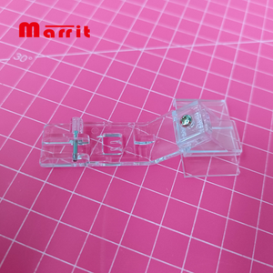 Kit d'accessoires pour machine à coudre Bernina H10812, état neuf, jeu de pieds-de-biche, plastique domestique - Product Image 3