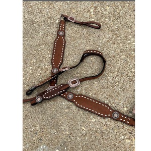 ชุดพนักพิงศีรษะและคอเสื้อหนังจระเข้แบบนิ่มพิเศษสำหรับม้าที่อ่อนไหวเพื่อการส่งออก - Product Image 1