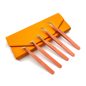 Pinzas de extensión de pestañas de acero inoxidable con etiqueta privada de logotipo personalizado de alta calidad herramienta de belleza de plástico de fibra curvada puntiaguda - Product Image 1