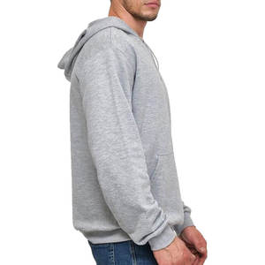 Jersey ligero con capucha para hombre - Product Image 1