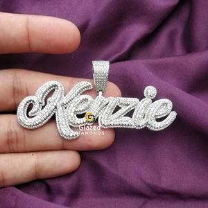 Fascinante colgante de letra Hip Hop para hombre Plata de Ley 925 con diamante de moissanita de corte redondo de claridad VVS para fiestas - Product Image 1