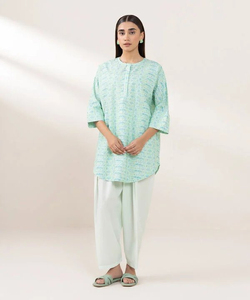 Venta al por mayor logotipo personalizado impreso Cambric Short Kurtis último estilo Casual indio y ropa paquistaní para ropa de fiesta - Product Image 6