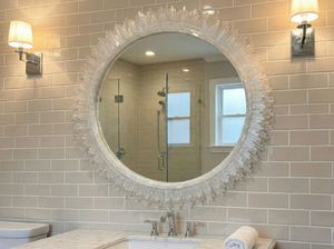 Espejo Redondo Moderno Personalizable de Cristal Hecho a Mano con Marco de Madera - Montable en Pared para Decoración de Bodas, Ramadán, Pascua y Baños - Product Image 3