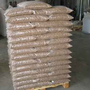 Granulés de bois à vendre Granulés de bois de pin 6mm Sacs de 15KG EN Plus-A1 Granulés de bois - Product Image 1