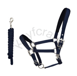 Halter de caballo clásico y juego de cuerda de plomo a juego con acolchado de neopreno y ajuste ajustable para mayor comodidad - Product Image 2