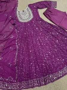 Nueva Colección Lista para Usar, Vestido Anarkali de Diseñador para Fiesta, Hermoso Vestido con Bordado Pesado y Lentejuelas, Pantalón con Dupatta - Product Image 4