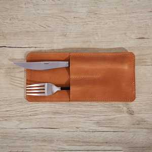 Elegante Porta Cubiertos Plegable de Cuero Genuino Hecho a Mano, Ecológico y de Lujo para Restaurante, Envoltura Vintage para Vajilla LCH-0022 - Product Image 2