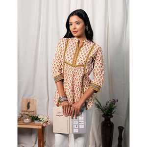 Blusa de Algodón Blanca y Amarilla para Mujer, Estampada a Mano, con Bordado Floral, Cuello Asimétrico, Tallas XS a XL, Tela Popelina - Product Image 3