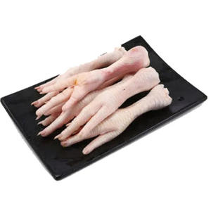 Pieds de poulet de haute qualité, produit avicole frais, idéal pour la cuisine traditionnelle, la préparation de soupes et la confection de plats. - Product Image 2