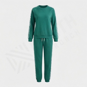 ชุดวอร์มออกกำลังกาย เสื้อครอป ฮู้ดดี้ กางเกงจ็อกเกอร์  รับผลิตตามแบบ  โลโก้สั่งทำ  ขายส่ง  ระบายอากาศได้ดี  แฟชั่น  สำหรับออกกำลังกาย ฟิตเนส เล่นกีฬา - Product Image 1