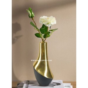 Florero de Metal de diseño moderno con increíble florero de Color dorado con textura de Color plateado para decoración de suelo Florero de Metal - Product Image 1