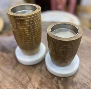 Brûleur d'encens en laiton avec base en bois incrustation de nacre et d'os pour la diffusion d'encens arabe et d'aromathérapie - Product Image 2