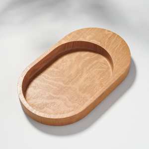 Plateau de service en bois de chêne avec coins arrondis, Assiette en bois, Planche de service Accessoires d'espace de travail faits à la main | Affiné | - Product Image 5